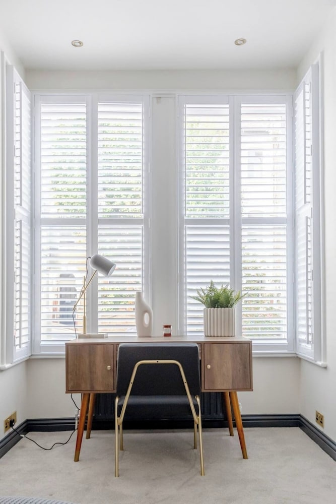 Фото Contemporary Elegance - 2bd Flat, Clapham!