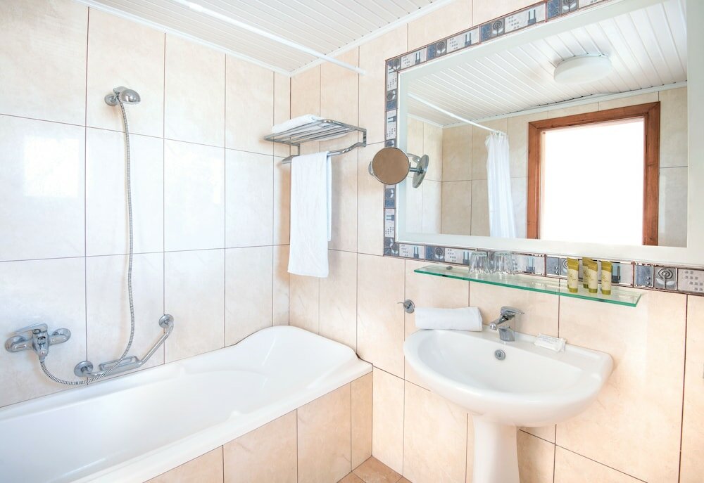 Фото Achilleas Beach Hotel