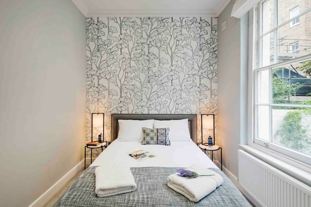 Фото Bright and Modern Bayswater Apartment