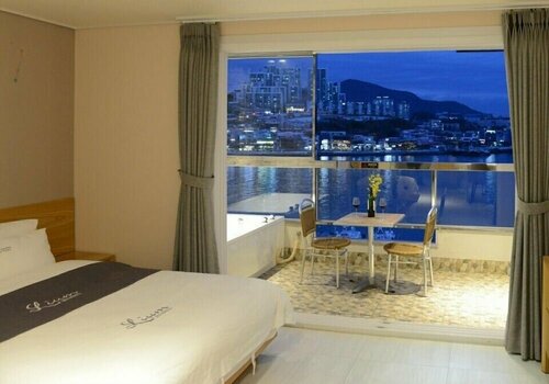 Гостиница Yeosu Lium SPA Hostel