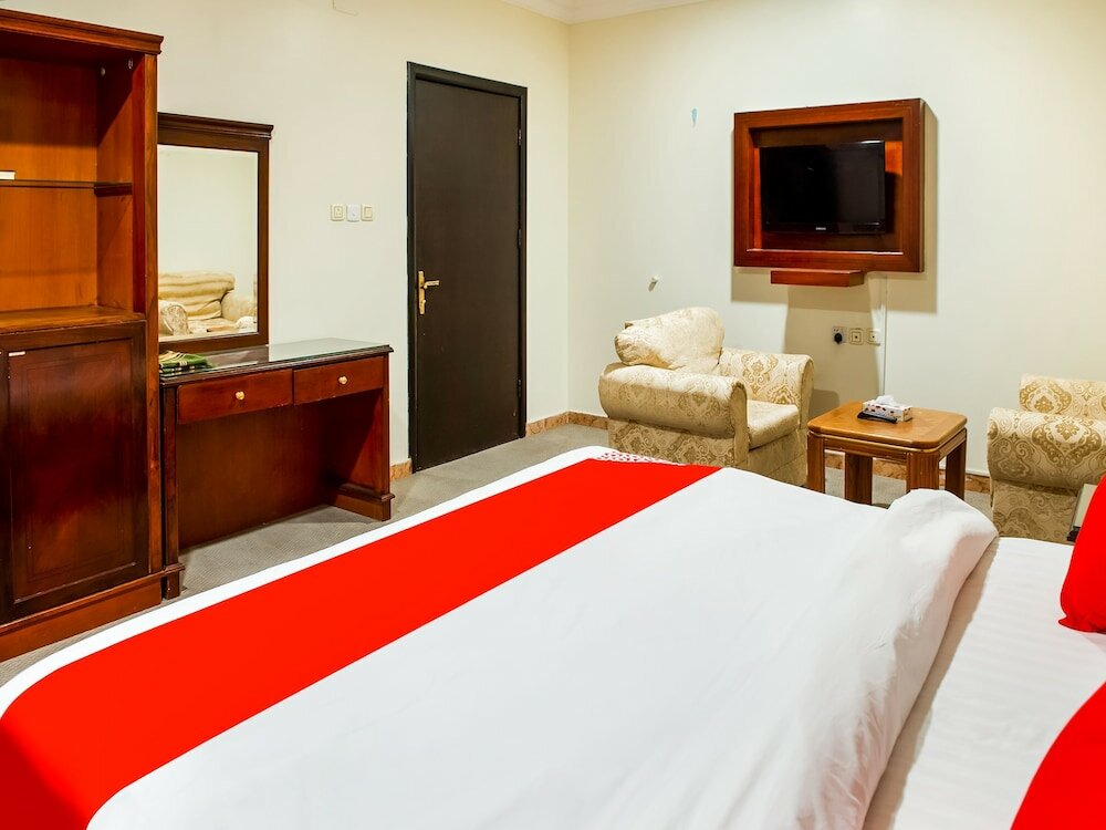 Фото Oyo 525 Rose Plaza1