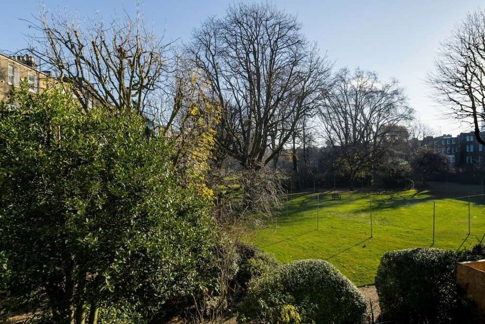 Фото Elegant Earl's Court 2 bed 2 Bath Near Tube