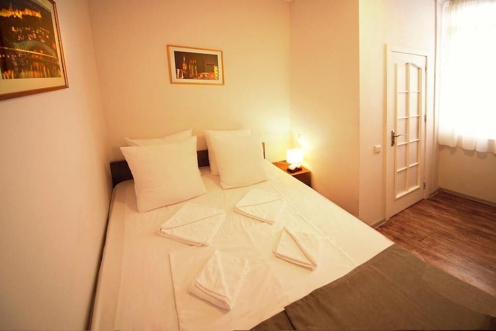 Фото Hostel Bon Voyage