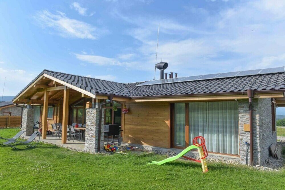 Фото Luxurious Chalet near Pirin Golf Resort