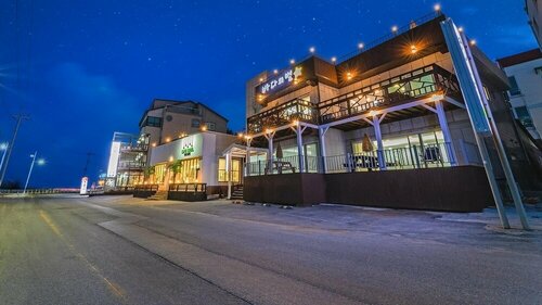 Гостиница Gangneung Badauibyeol Pension