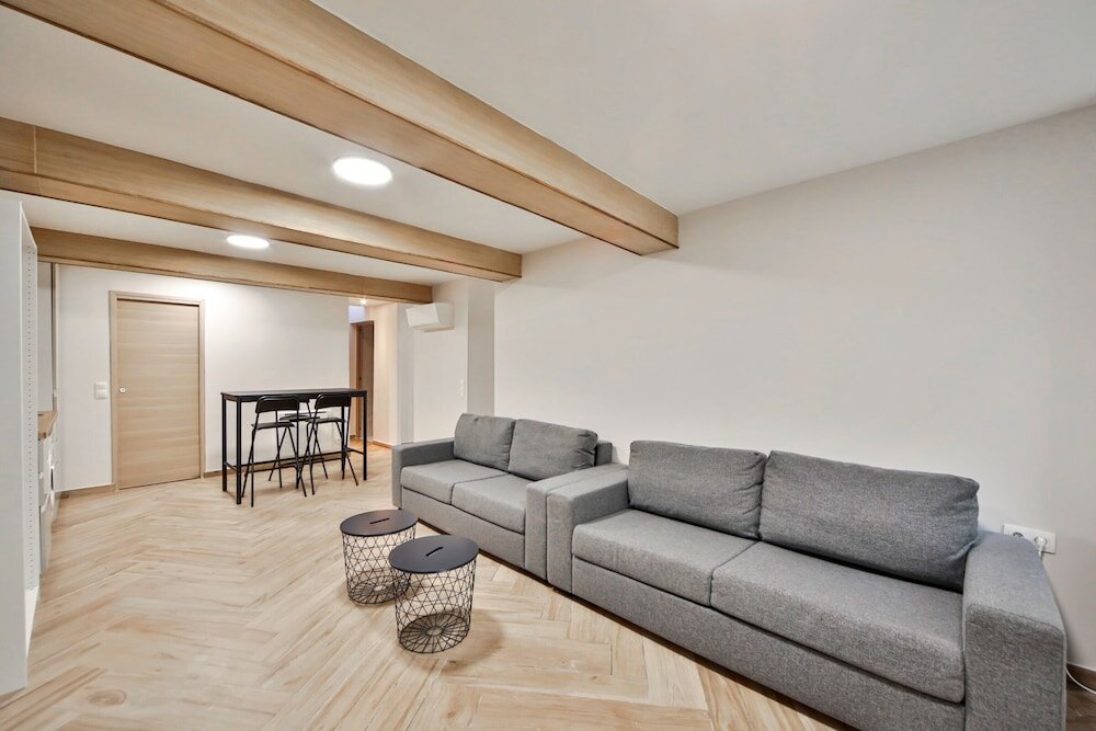 Фото Blue Night International 49