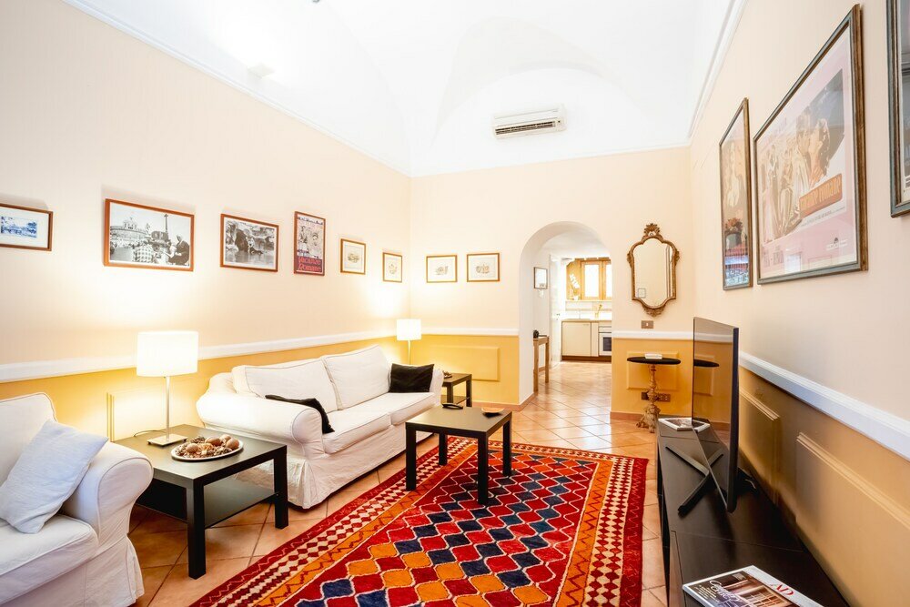 Фото Quiet and Cozy Trastevere Hideaway