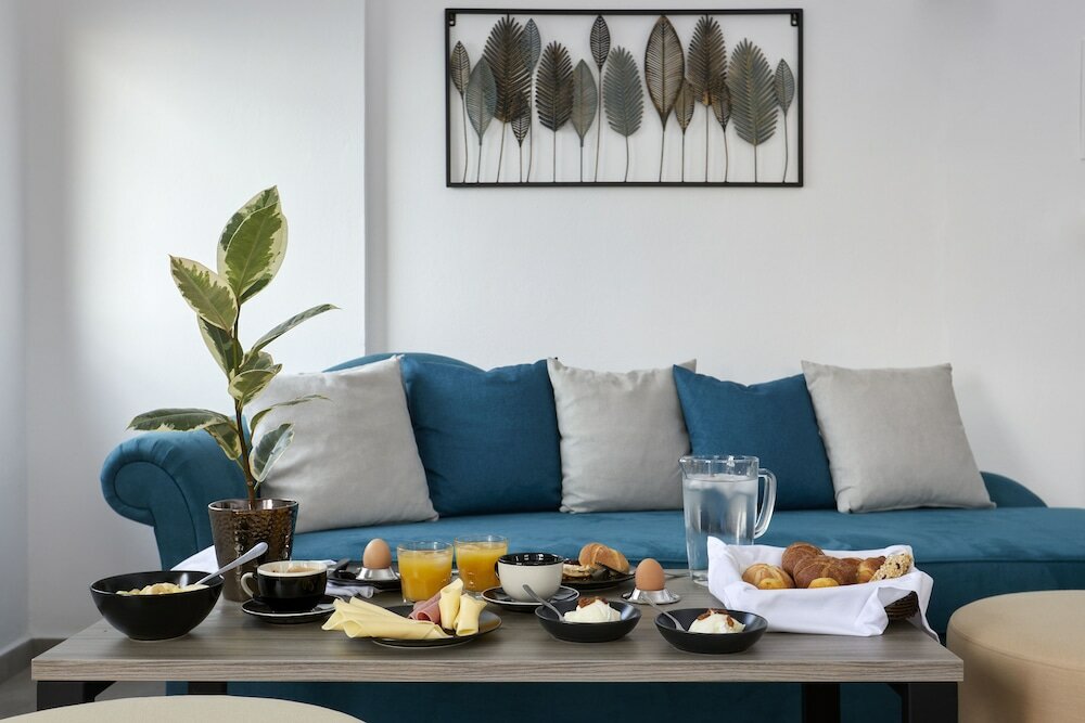 Фото Alyvia Suites