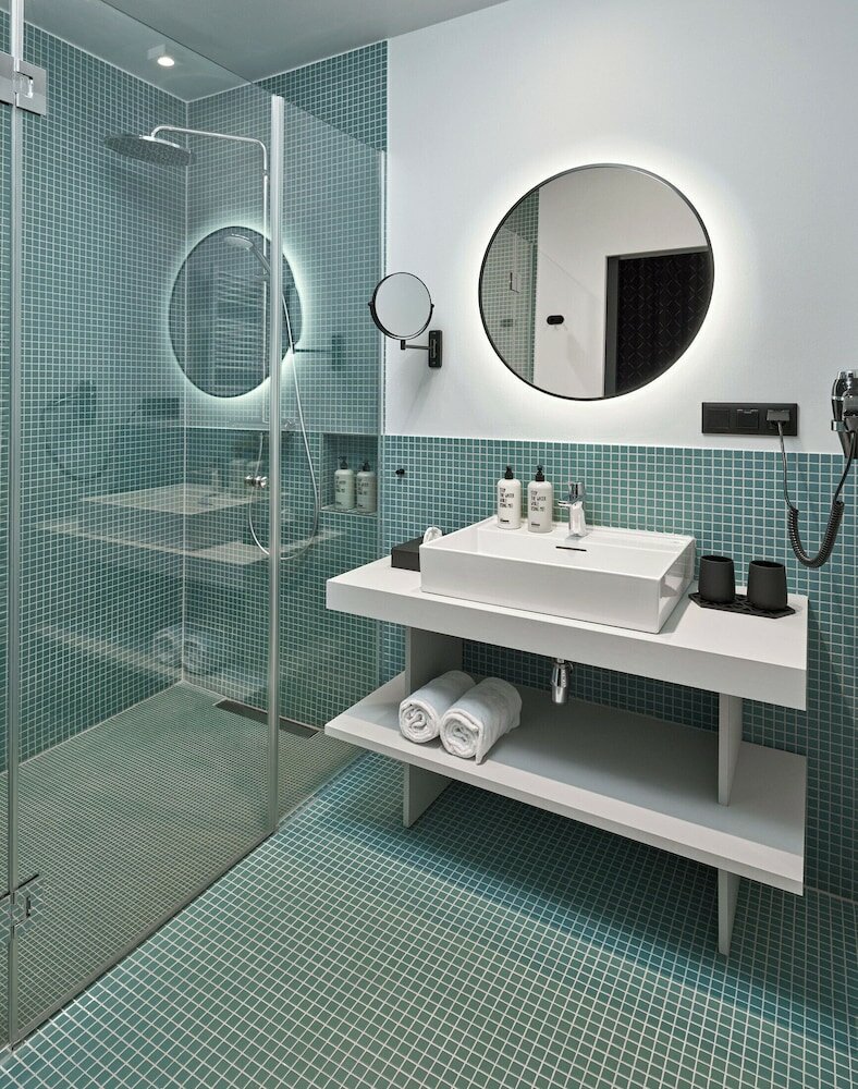 Фото Urbanauts Studios Fillgrader