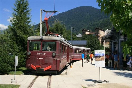 Внешний вид отеля Hotel des 2 Gares в Сен-Жерве-ле-Бене, фото 4