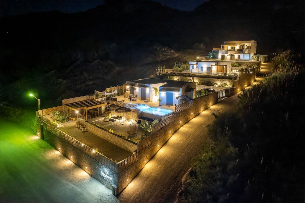 Фото Mneme Suites & Villas