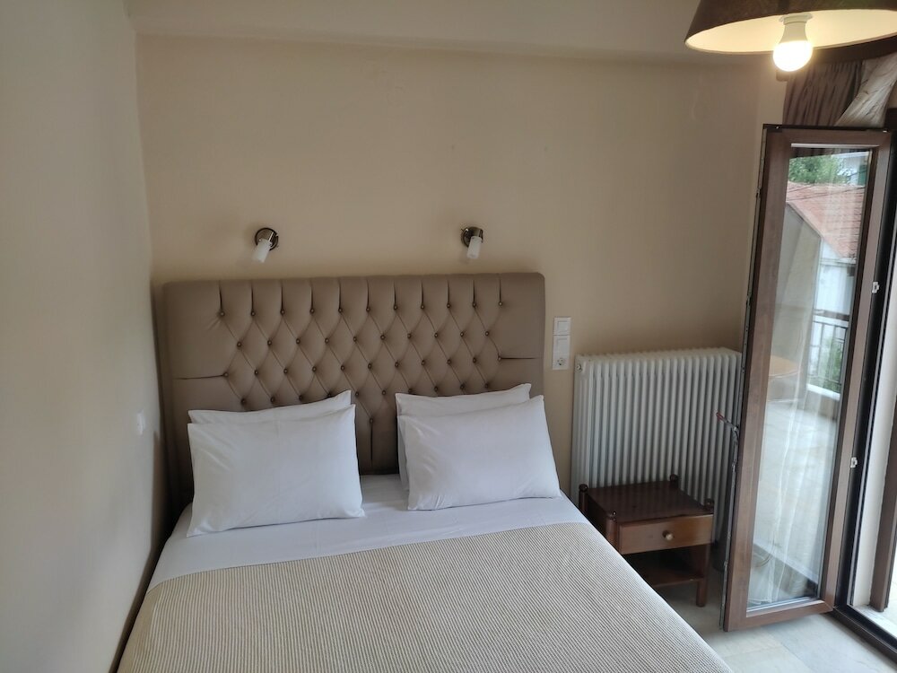 Фото Spartacus House