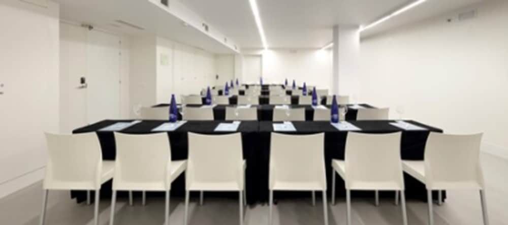 Фото Hotel Eurostars Central