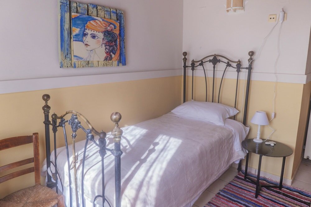 Фото Amnisiades Apartments