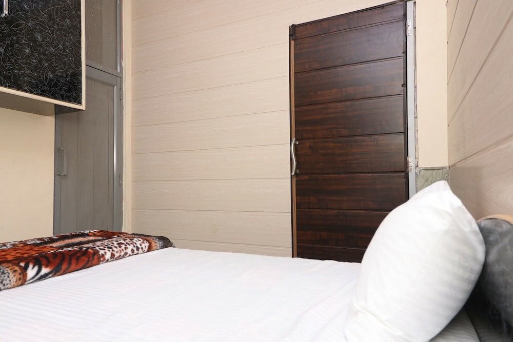 Фото Spot On 43881 New Era Guest House