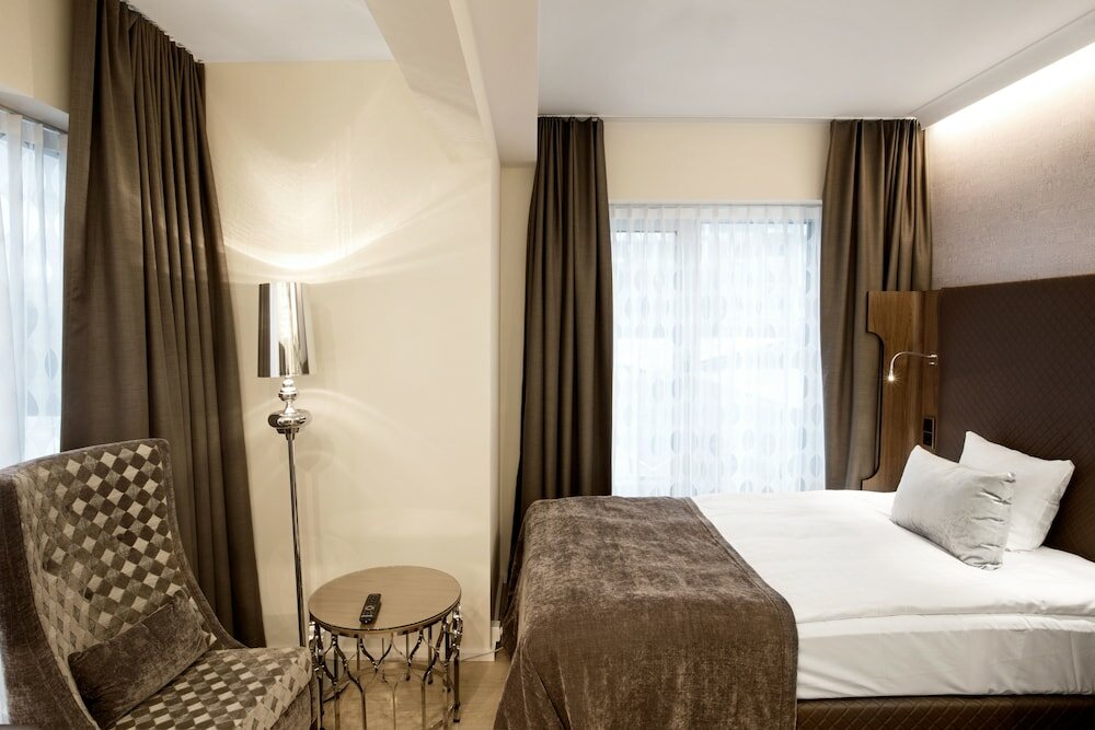 Фото Tivoli Hotel