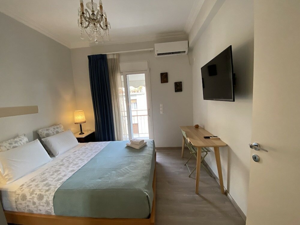 Фото A Skip Away from the Acropolis Museum