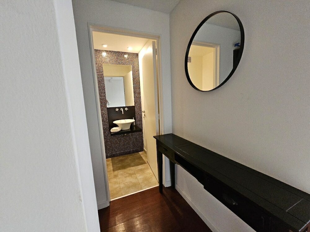 Фото Puerto Madero frente al Hotel Madero