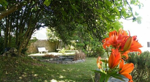 Гостиница Hôtel Le Clos Fleuri в Лорьяне
