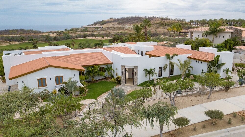 Фото Gorgeous estate in Puerto Los Cabos golf and beach community