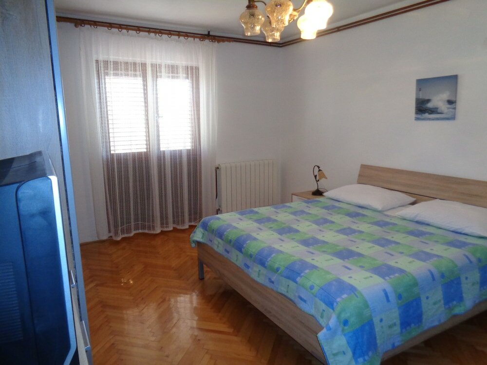 Фото Apartments Ivica - Quiet Street