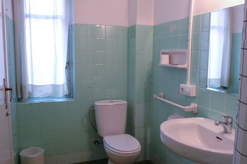 Фото Hostal Manjón