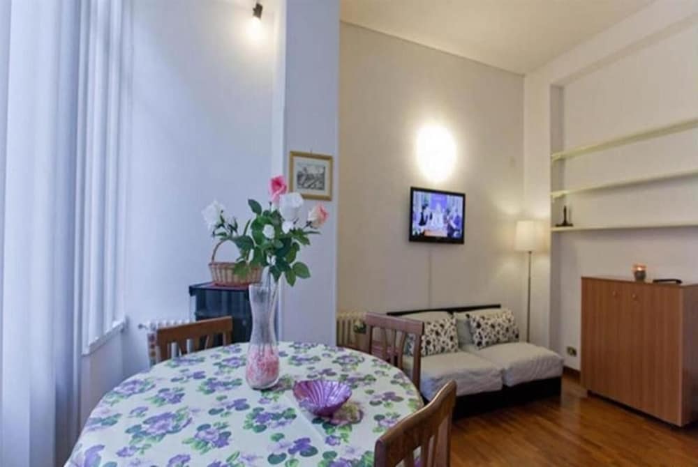 Фото House Serena in Rome