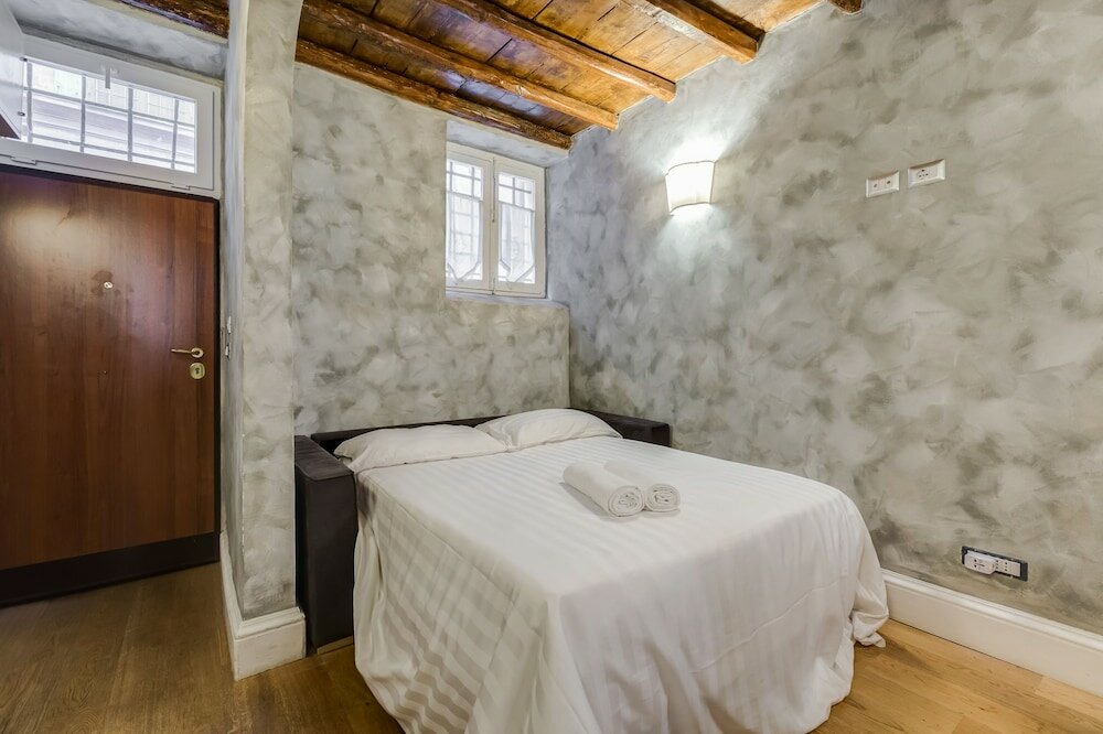 Фото Colonna Suite - Spanish Steps Suite & SPA