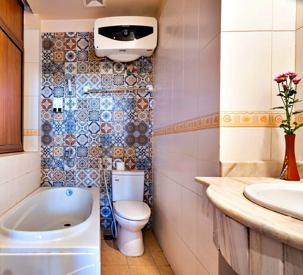 Фото Hanz LakeView Hotel Hanoi