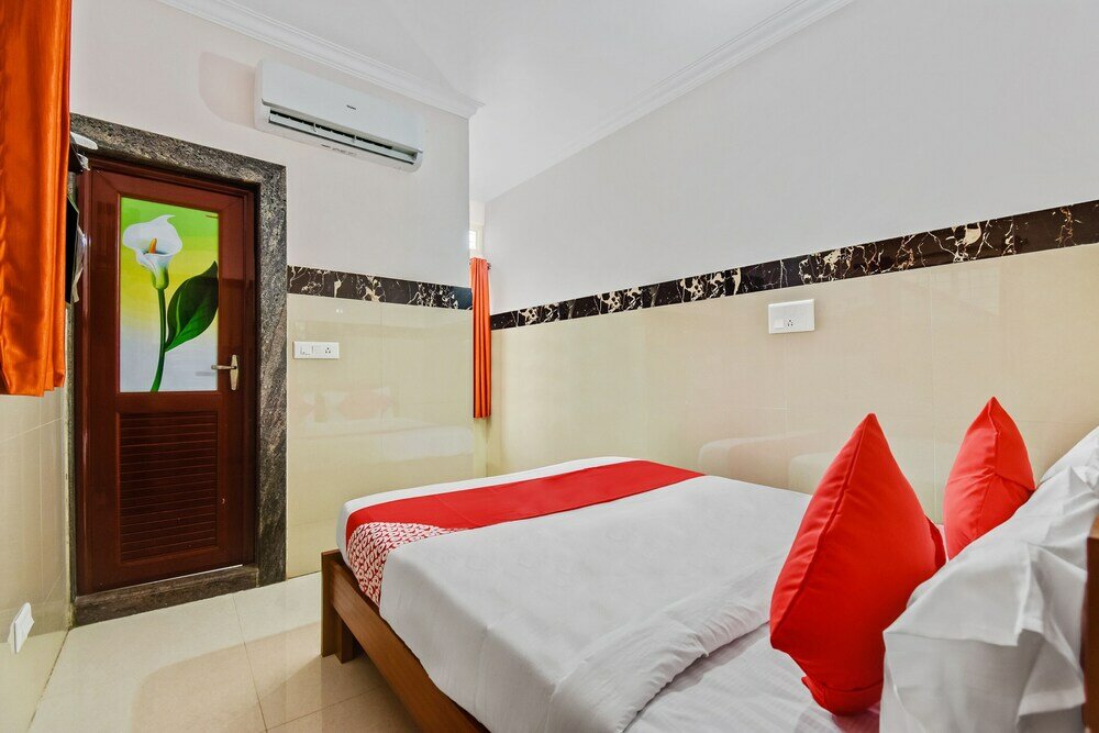 Фото Oyo 43308 Sri Sai Guru Comforts