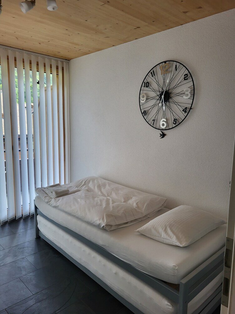 Фото Chalet Apartments Iseltwald