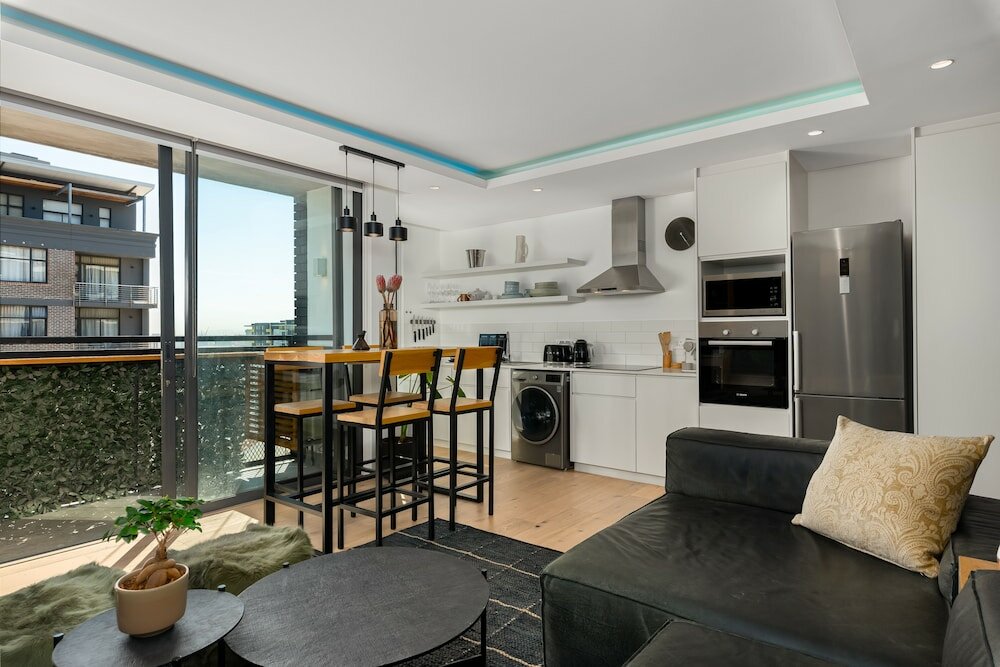 Фото The Iron Works 611