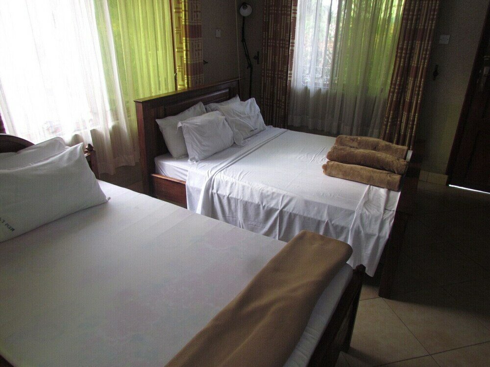 Фото Mikumi Resort Hotel