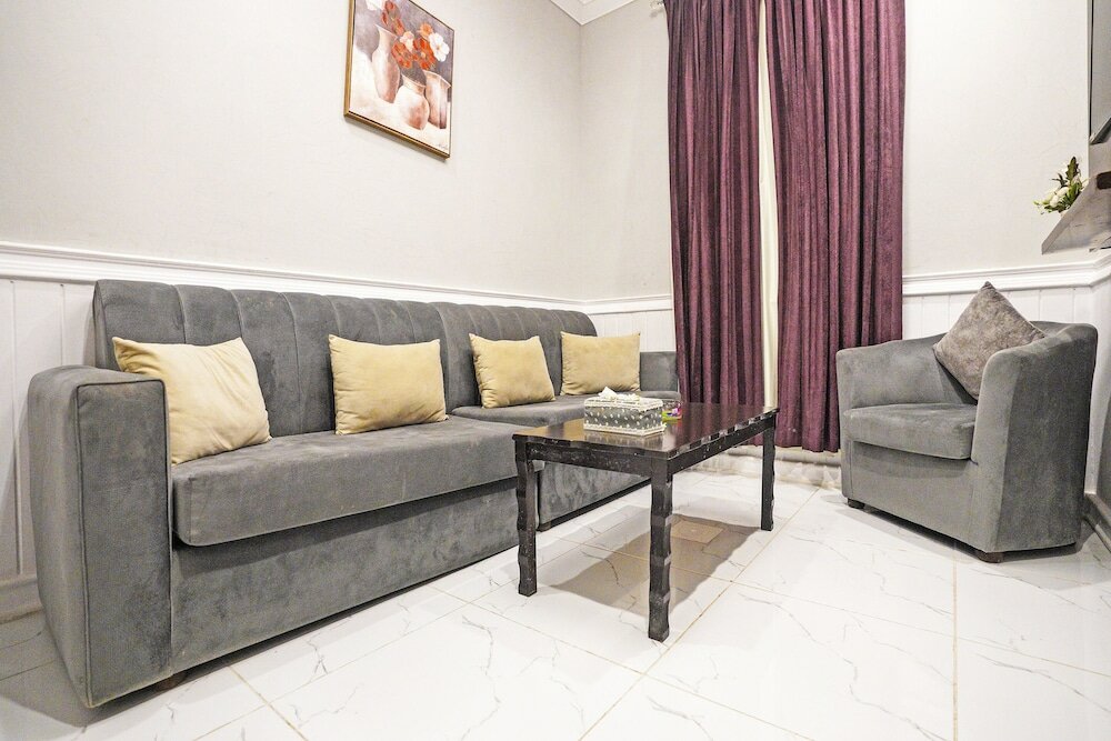 Фото Oyo 649 Al Thuraya Palace Apartments