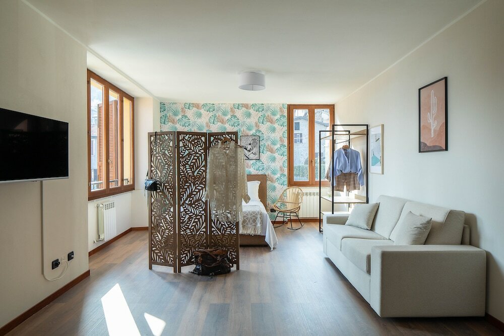 Фото Holiday Apartment 10- San Siro lake Como