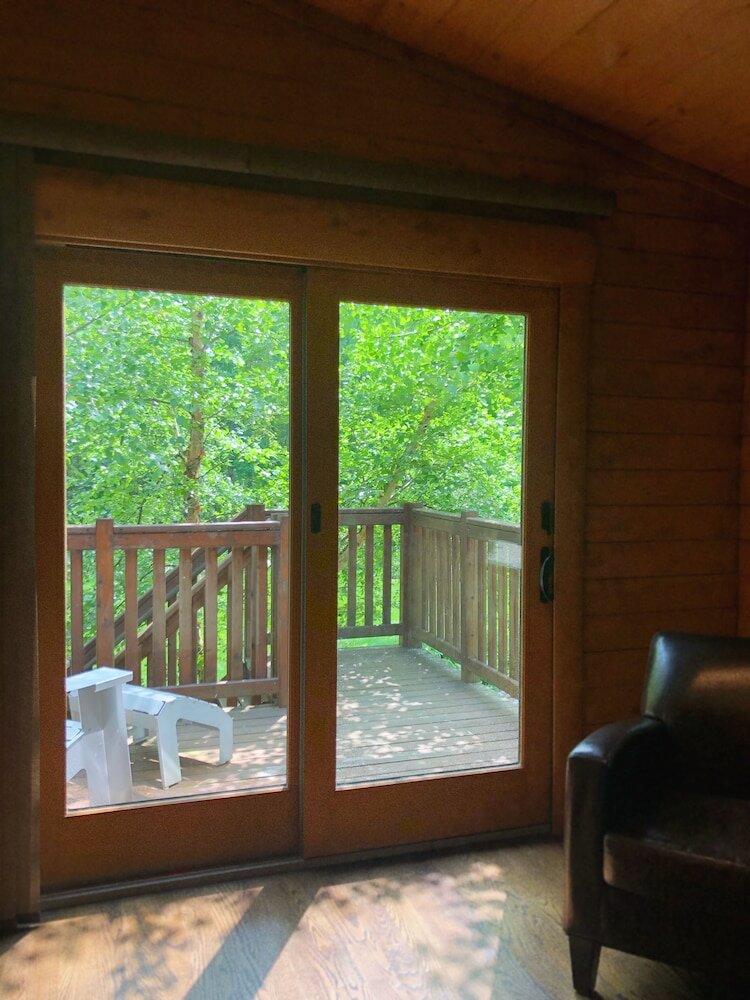 Фото Chatfield Hollow Inn