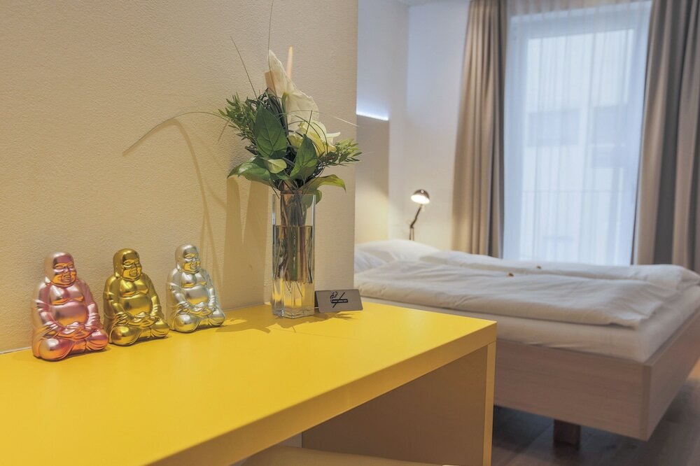 Фото Room 4 & 5 Apartments