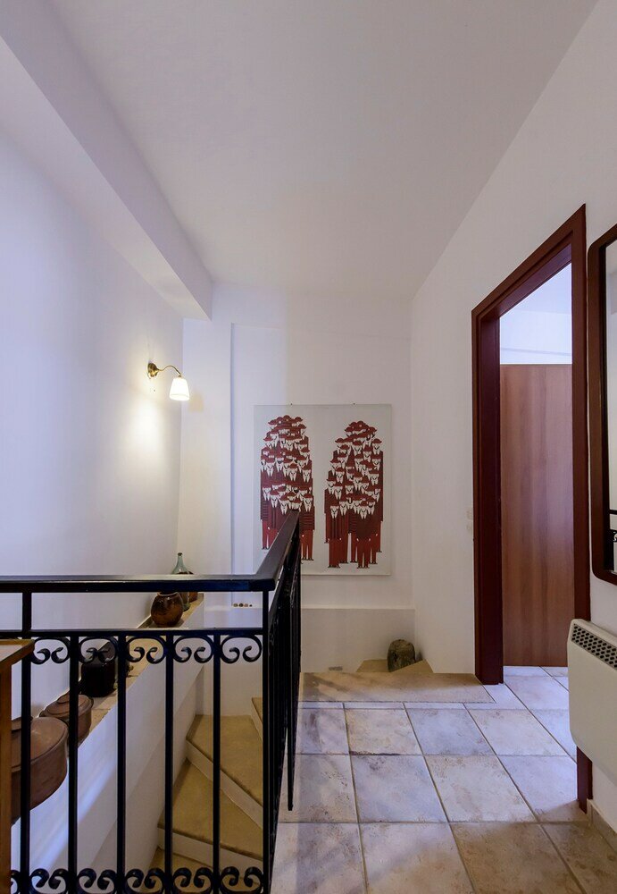 Фото Waveside Sanctuary - Luxurious Seastone Villa