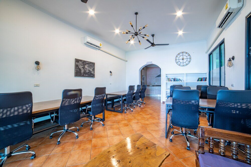 Фото Baan Jai Dee Beach Front Hotel