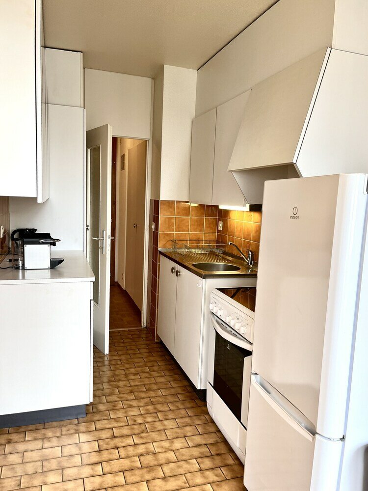 Фото Yooneet Train Station 1br Cozy Apartment