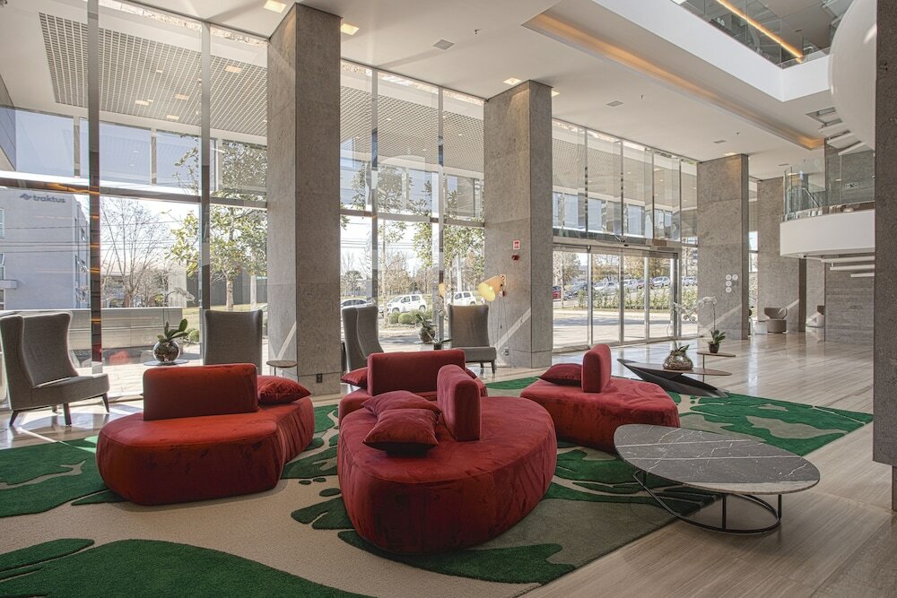 Фото Suryaa Hotel Pinhais, Curio Collection by Hilton