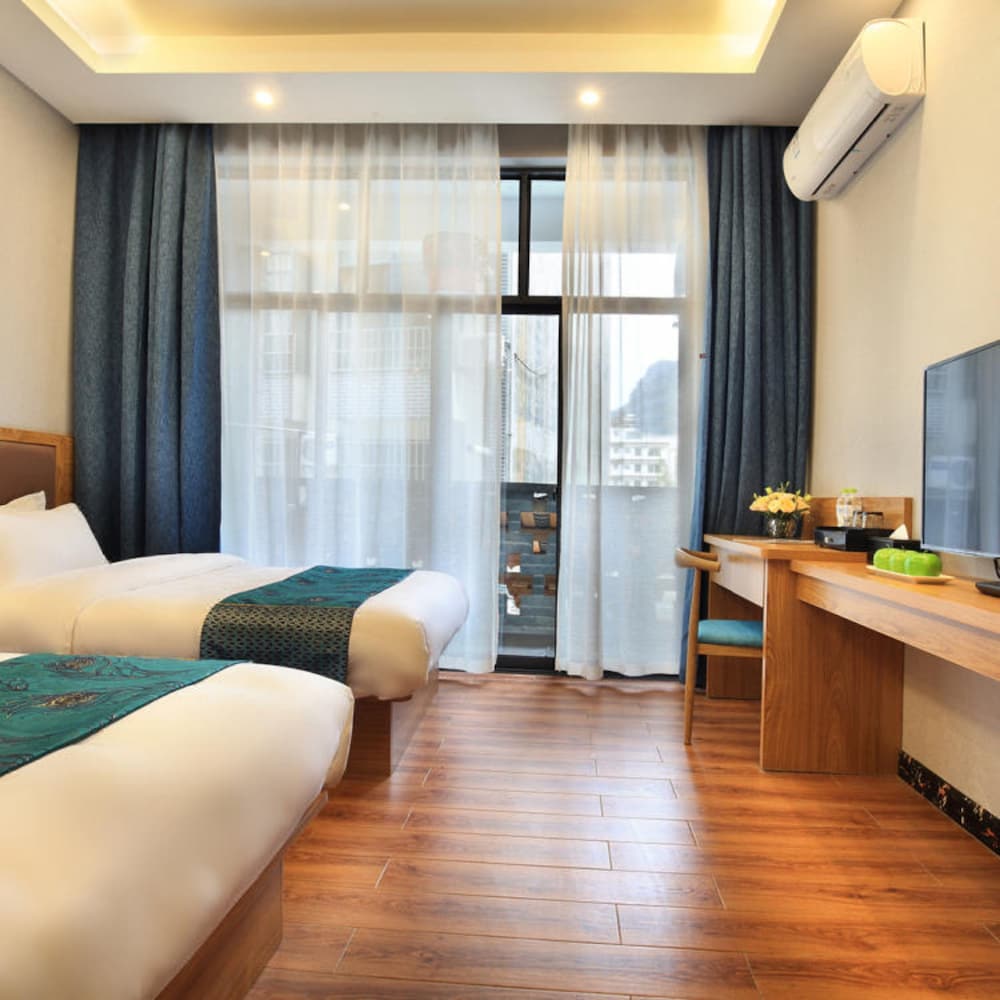 Фото Yangshuo Qingyunge Hotel