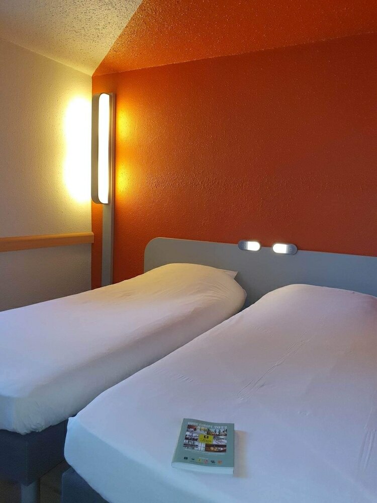 Фото Cit'Hotel Design Booking Evry Saint Germain Lès Corbeil