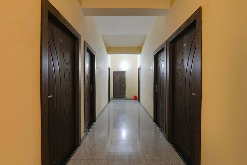 Фото Fabhotel Gsv Inn