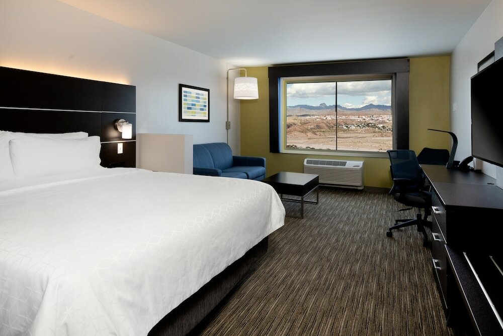 Фото Holiday Inn Express & Suites Bullhead City, an Ihg Hotel