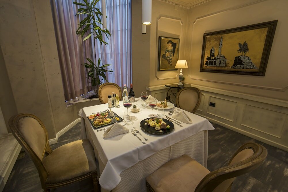 Фото Classic Hotel