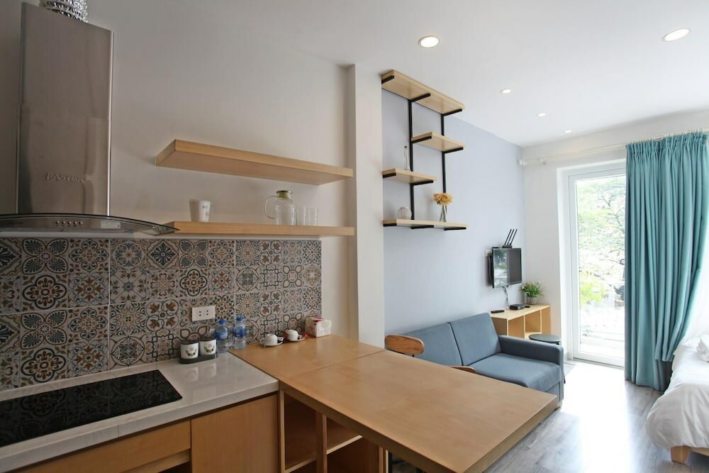 Фото Hanoi Home 2 - Lake view Apartment