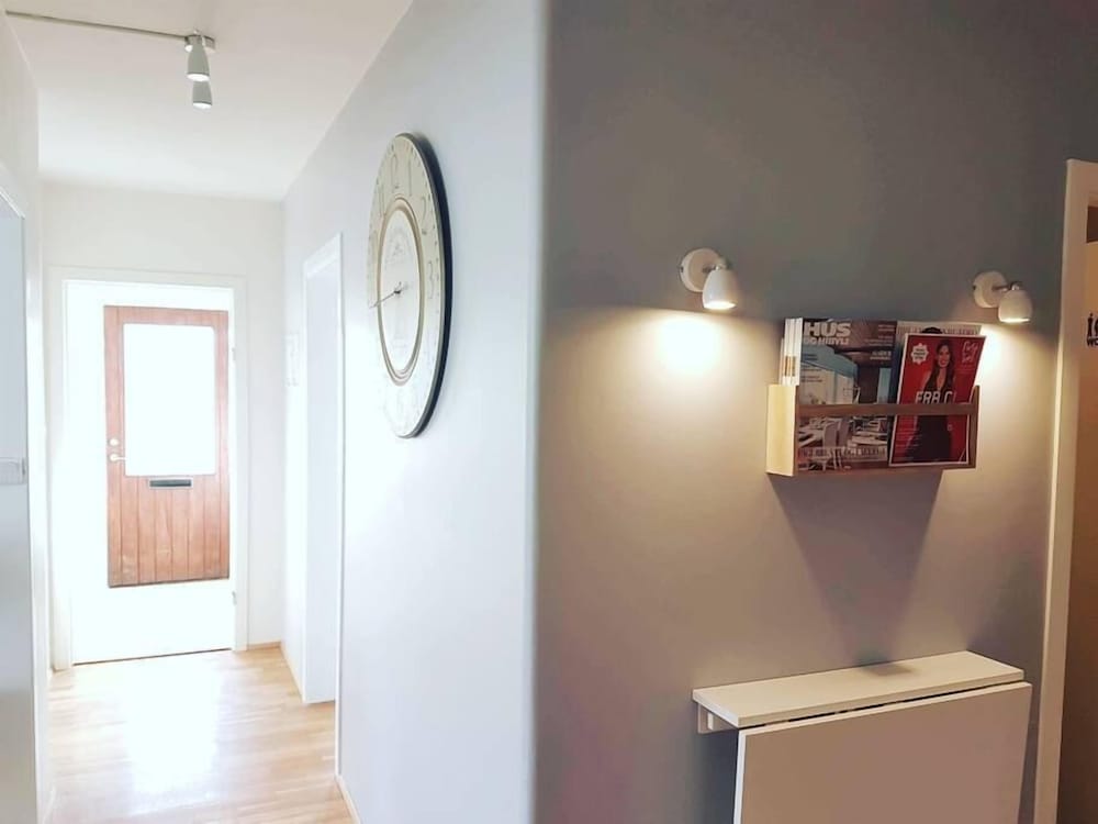 Фото Akureyri Central Rooms