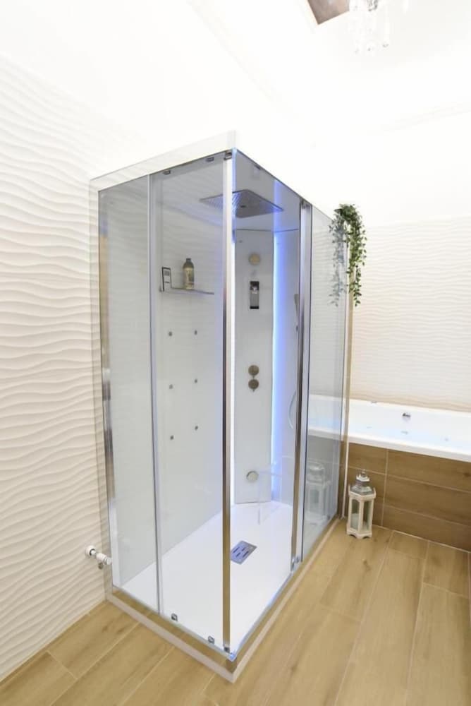 Фото Luxury Apartment with SPA