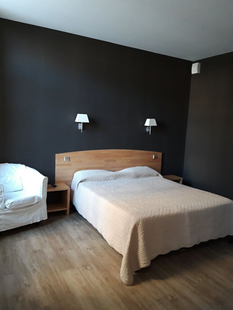 Фото Hotel La Guimbarde